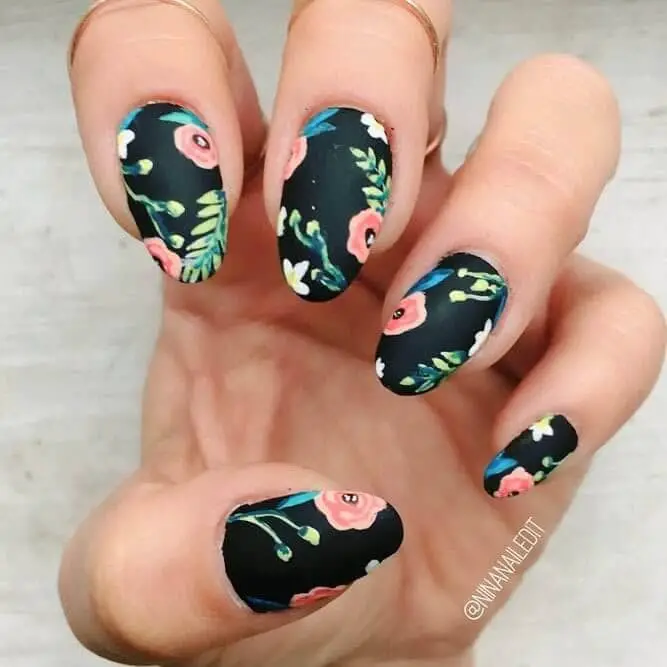 high quality leave and flow nail design