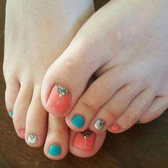 orange toe nails