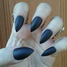 short stiletto nail design