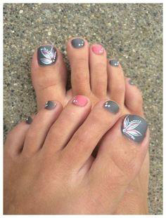 silver toe nails
