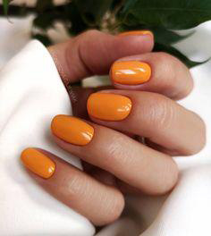 orange short nails